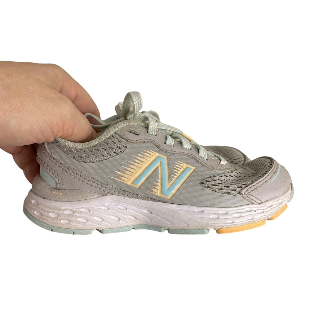 New Balance 680v6 Sneaker Grey Blue Peach Athletic Kids 10.5 Sporty